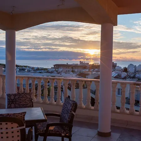 아파트 Penthouse 365 Sunsets