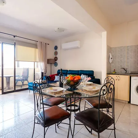 Penthouse 365 Sunsets Апартаменты