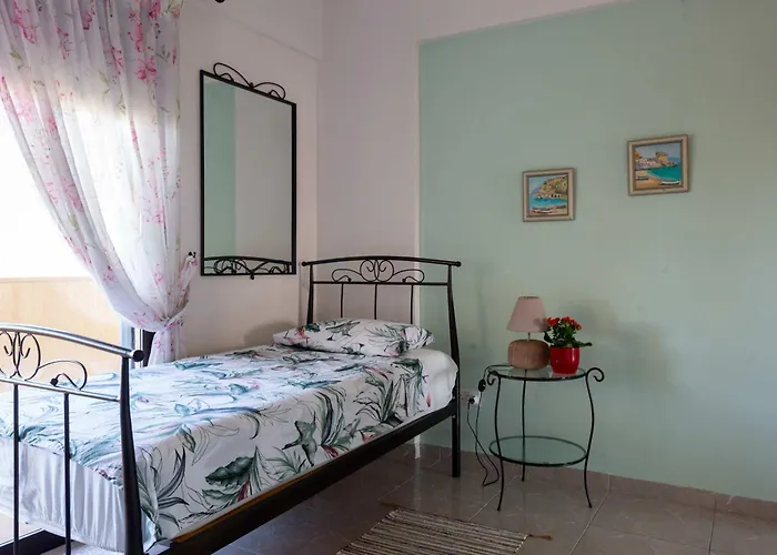 Penthouse 365 Sunsets * Paphos