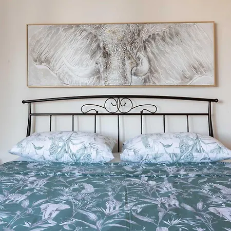 Penthouse 365 Sunsets * Paphos